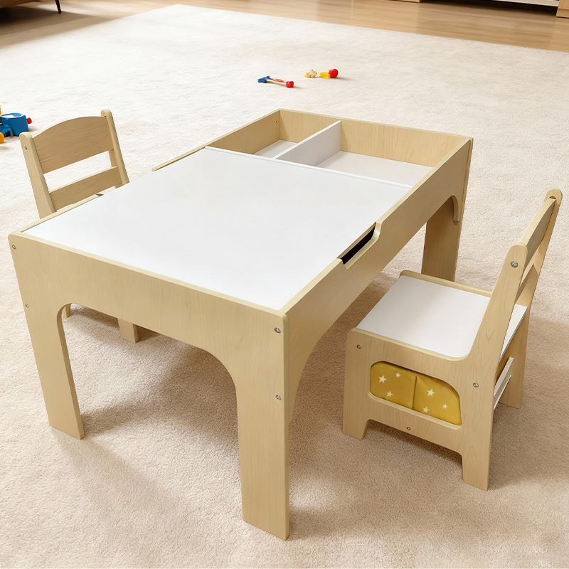 Set Moderno di Tavolo e Sedie  - Kids Outdoor Table And Chair Set recensione e prezzo